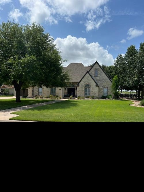 408 Legends Pkwy, Kingsland, TX, 78639-4354 | Card Image