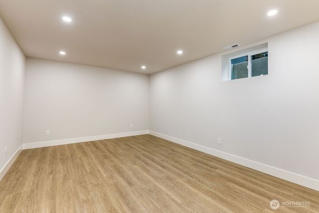 27716 114 Th Ave E, House other with 4 bedrooms, 3 bathrooms and 6 parking in Graham WA | Image 27