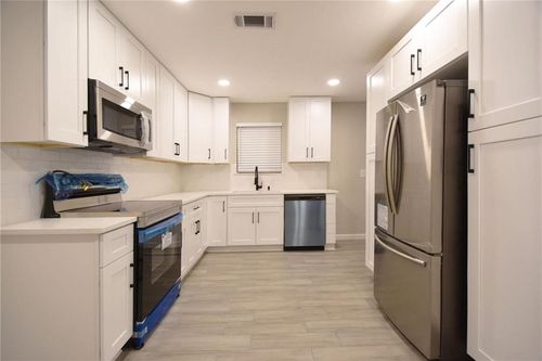 1408-8600 Fathom Cir, Austin, TX, 78750-3039 | Card Image