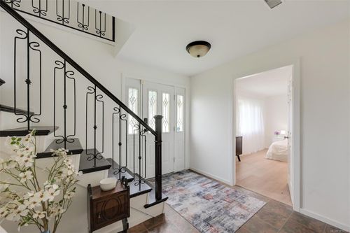 2874 Pickford Rd, Victoria, BC, V9B4N2 | Card Image
