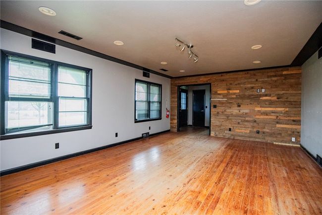 706 S Main St, Home with 0 bedrooms, 0 bathrooms and 10 parking in Cave Springs AR | Image 10