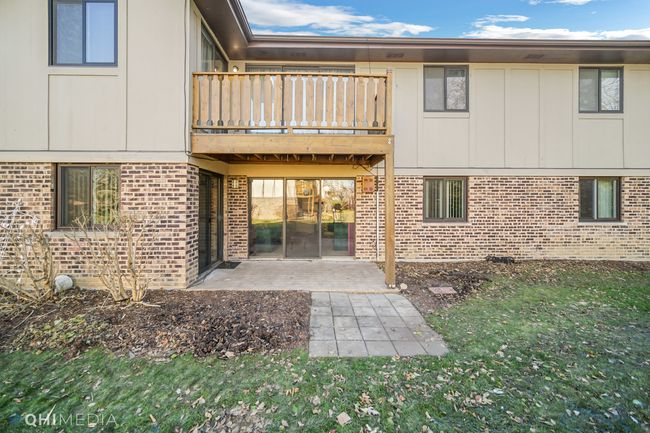 APT-101C - 1450 N Elmhurst Rd, Home with 3 bedrooms, 2 bathrooms and 1 parking in Mount Prospect IL | Image 16