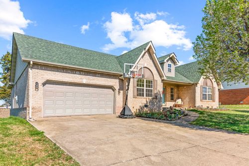 920 Hidden Loop Dr, Somerset, KY, 42503-9614 | Card Image