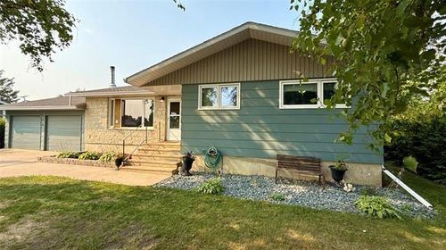 104 Champlain Bay, Swan River, MB, R0L1Z0 | Card Image