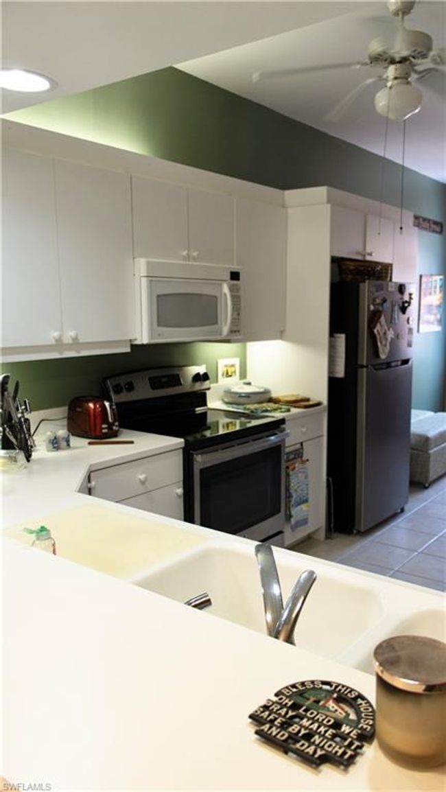 APT-401 - 6600 Beach Resort Dr, Condo with 2 bedrooms, 2 bathrooms and 1 parking in NAPLES FL | Image 6