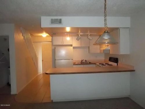 35-35 Village Dr, Flagler Beach, FL, 32136-3484 | Card Image