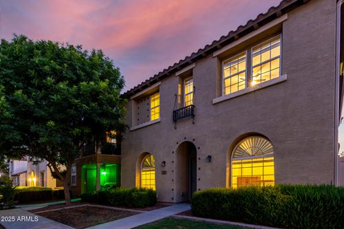 955 S Henry Ln, Gilbert, AZ, 85296-1477 | Card Image