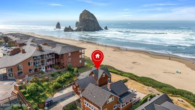 1396 Pacific Ave, House other with 4 bedrooms, 3 bathrooms and null parking in Cannon Beach OR | Image 2