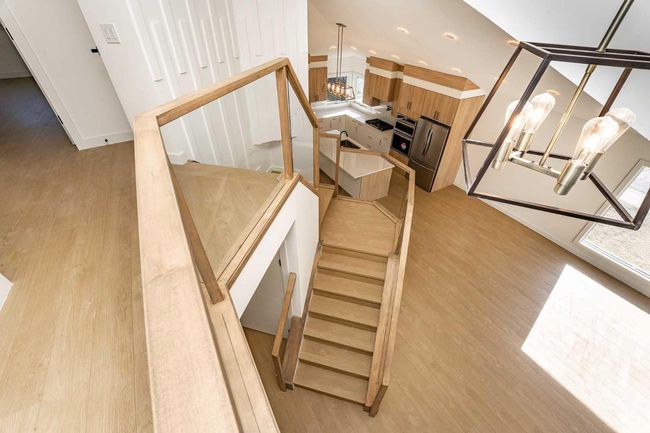 135 Sandringham Rd Nw, House other with 4 bedrooms, 4 bathrooms and 4 parking in Calgary AB | Image 6