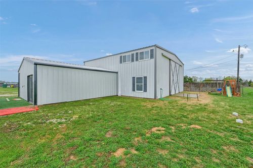 9517 S Collinsville Fwy, Collinsville, TX, 76233-5317 | Card Image