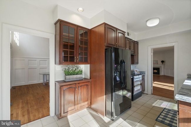 1537 Cedar Ave, Townhouse with 4 bedrooms, 5 bathrooms and null parking in MCLEAN VA | Image 19