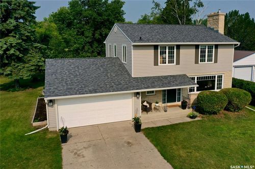26 Driftwood Cres, Yorkton, SK, S3N2P8 | Card Image