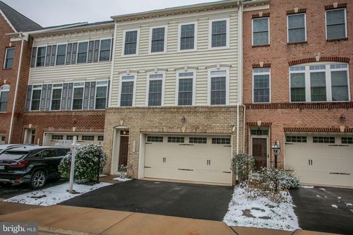 42607 Offenham Ter, CHANTILLY, VA, 20152-6068 | Card Image