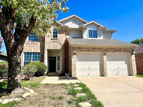 4300 Stone Hollow Way, Euless, TX, 76040-8502 | Card Image