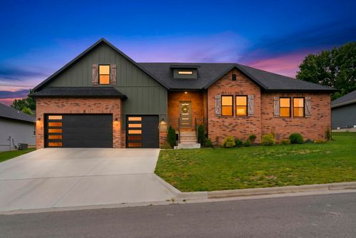 1604 E Silo Ridge Dr, Ozark, MO, 65721-4282 | Card Image