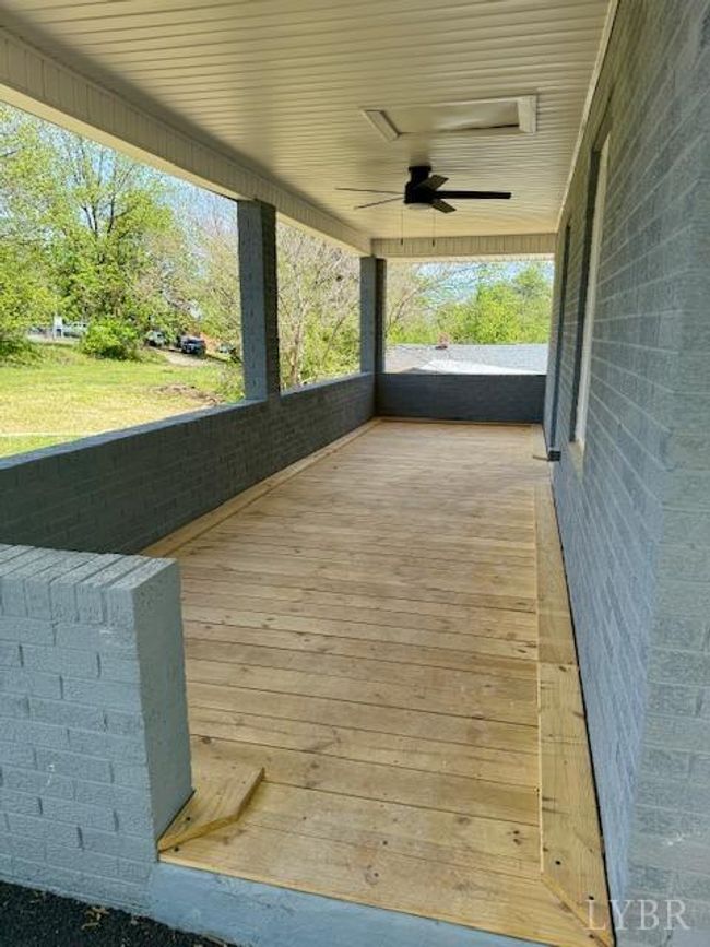 515 South St, House other with 4 bedrooms, 3 bathrooms and null parking in Bedford VA | Image 28