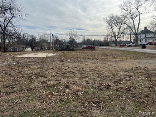 302 E Elm St, Gillespie, IL, 62033-1434 | Card Image