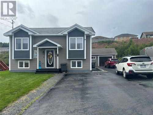 11 Barbour Pl, Home with 4 bedrooms, 2 bathrooms and null parking in Clarenville NL | Card Image