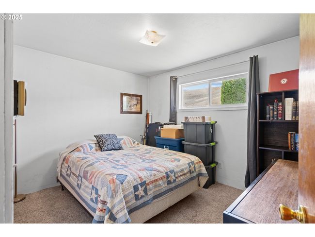 814 Sw 44 Th St, House other with 5 bedrooms, 2 bathrooms and null parking in Pendleton OR | Image 26