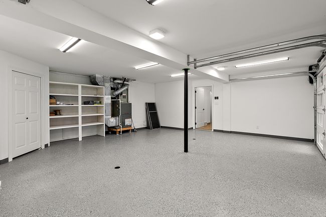 Garage | Image 57