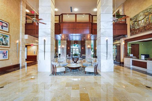 apt-207-19501 W Country Club Dr, Aventura, FL, 33180-2472 | Card Image