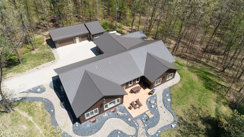 9242 Linda Ln, Richland, MI, 49083-9573 | Card Image