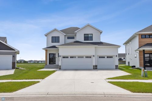 6654 Toronto Dr S, Fargo, ND, 58104-4846 | Card Image