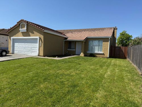 7754 18th St, Sacramento, CA, 95832-1172 | Card Image