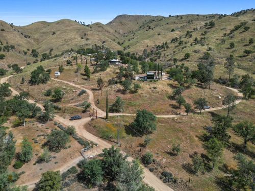 22560 Indian Oak Loop, Caliente, CA, 93518-1828 | Card Image