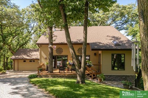 17633 Pioneer Trl, Plattsmouth, NE, 68048-7288 | Card Image