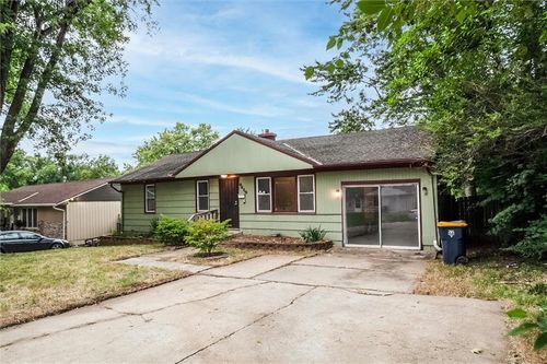 8410 Ruskin Way, Kansas City, MO, 64134-3408 | Card Image