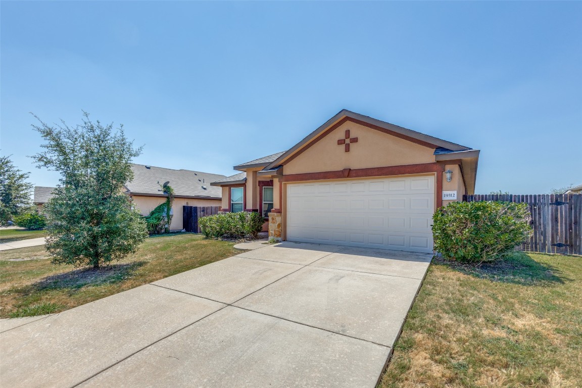 Stokes Ln, Pflugerville, TX 78660