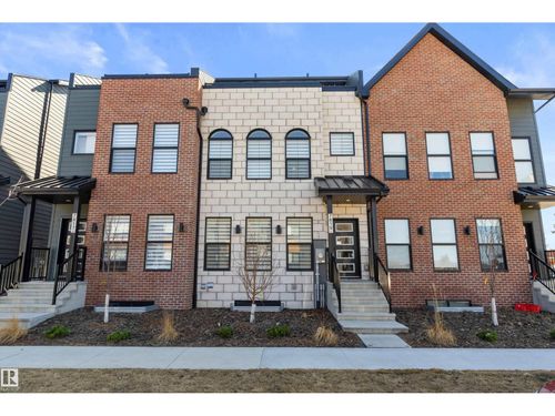 7819 Yorke Rd Nw, Edmonton, AB, T5G0W7 | Card Image