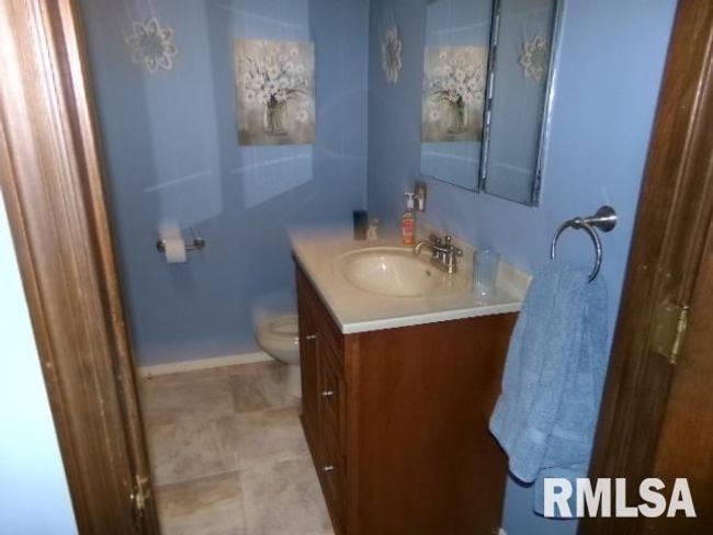 2225 Route 34, House other with 4 bedrooms, 2 bathrooms and null parking in Rosiclare IL | Image 17