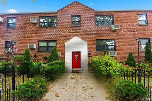 110-155-24 81st St, Howard Beach, NY, 11414-2317 | Card Image