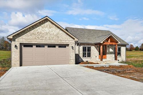 136 E Mccormick Rd, Livingston, TN, 38570-6175 | Card Image