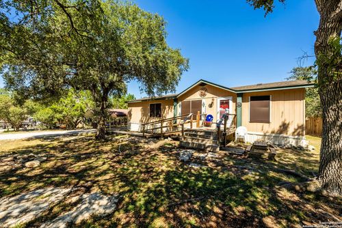 1438 Deer Run Pass, Canyon Lake, TX, 78133 | Card Image