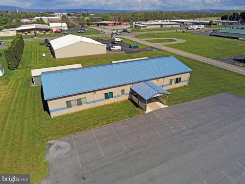 201 Sunset Blvd E, CHAMBERSBURG, PA, 17202-7900 | Card Image