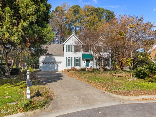 105 Aspen Hollow Ct, Cary, NC, 27518-2271 | Card Image