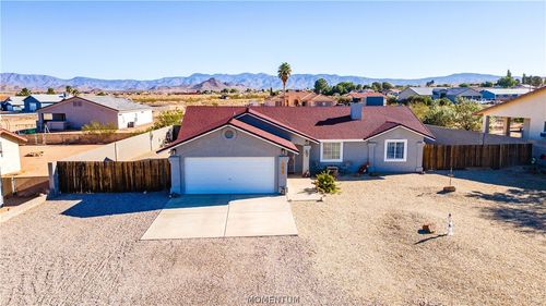 7815 E Concho Dr, Kingman, AZ, 86401-8130 | Card Image
