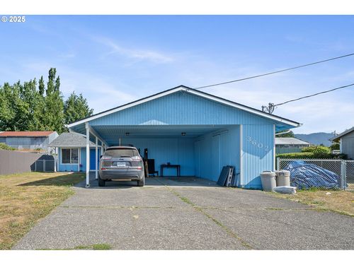 3602 Walnut Ln, Tillamook, OR, 97141-2683 | Card Image
