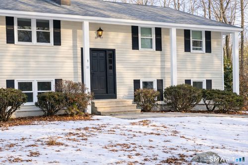 10 Winterberry Cir, Westbrook, CT, 06498-1564 | Card Image