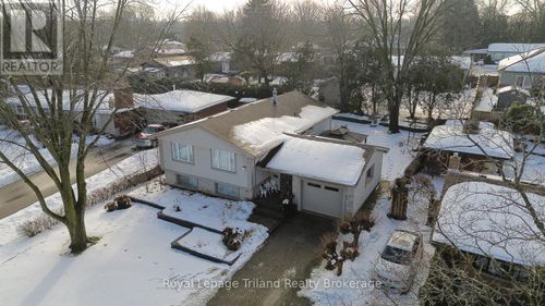 11 Princess Park Rd, Ingersoll, ON, N5C1X7 | Card Image