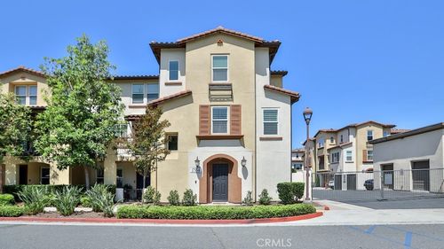 17554 Waterfall Ct, Fountain Valley, CA, 92708-7717 | Card Image