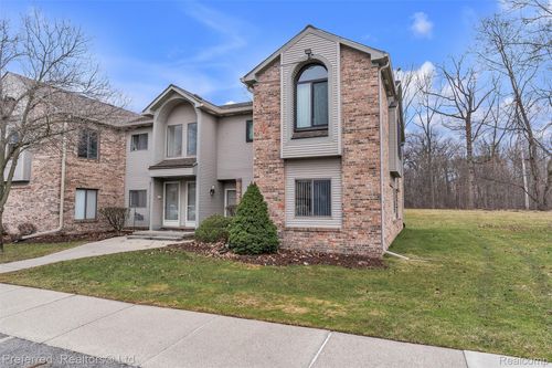 42751 Lilley Pointe Dr, Canton, MI, 48187-5308 | Card Image