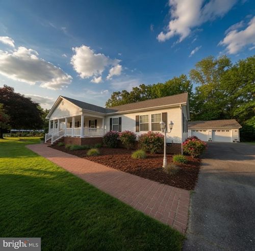 110 E E Harbor Dr, Reedville, VA, 22539-3621 | Card Image