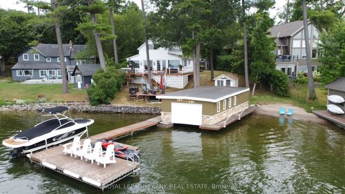 670 Hatton Ave, Bridgenorth, ON, K0L1H0 | Card Image