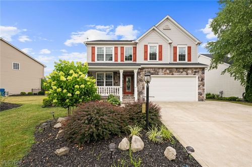 27334 Wheaton Pl, Olmsted Twp, OH, 44138-4224 | Card Image