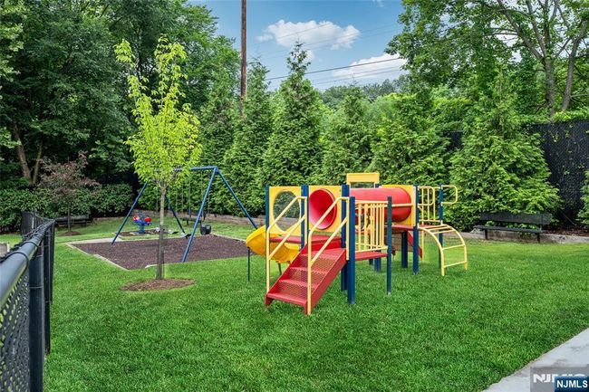 181 Long Hill Rd, House attached with 1 bedrooms, 2 bathrooms and null parking in Little Falls NJ | Image 29