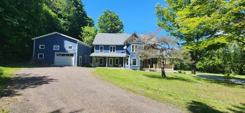 76 Center St, Richford, VT, 05476-1004 | Card Image